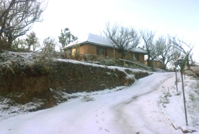 שימלה Oyo 43476 Vatika Resort מראה חיצוני תמונה