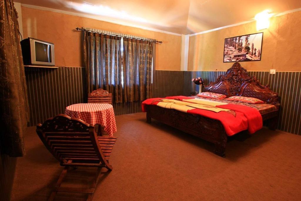 שימלה Oyo 43476 Vatika Resort מראה חיצוני תמונה